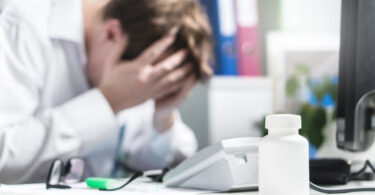 Burnout: a doença profissional que está a colocar os veterinários em risco