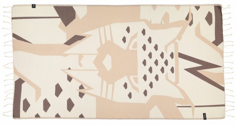 Toalhas de praia apoiam animais em vias de extinção em Portugal