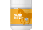A VetNova apostou numa nova versão de 1,25 Kg do seu Sand Clear, suplemento com casca de semente de Psyllium 99% puro.