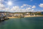 A Câmara Municipal de Odemira concessionou uma praia em Vila Nova de Milfontes que vai, nesta época balnear, experimentalmente, admitir cães.