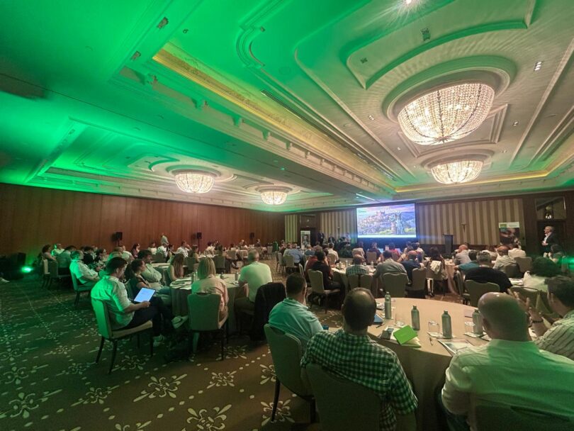 Congresso internacional debate abordagem da osteoartrite em animais de companhia